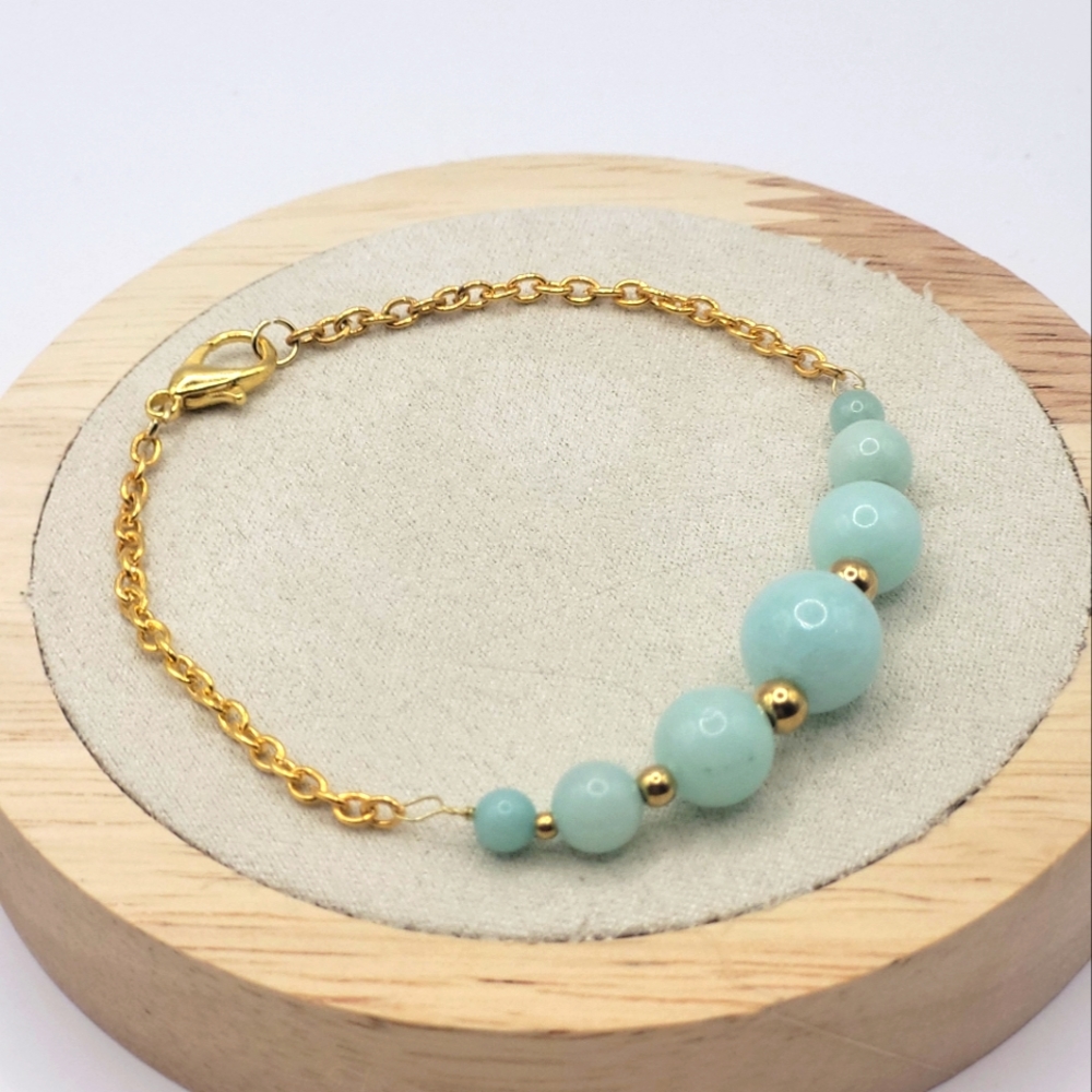 🟢 Handmade Aventurine Gold Chain Bracelet
